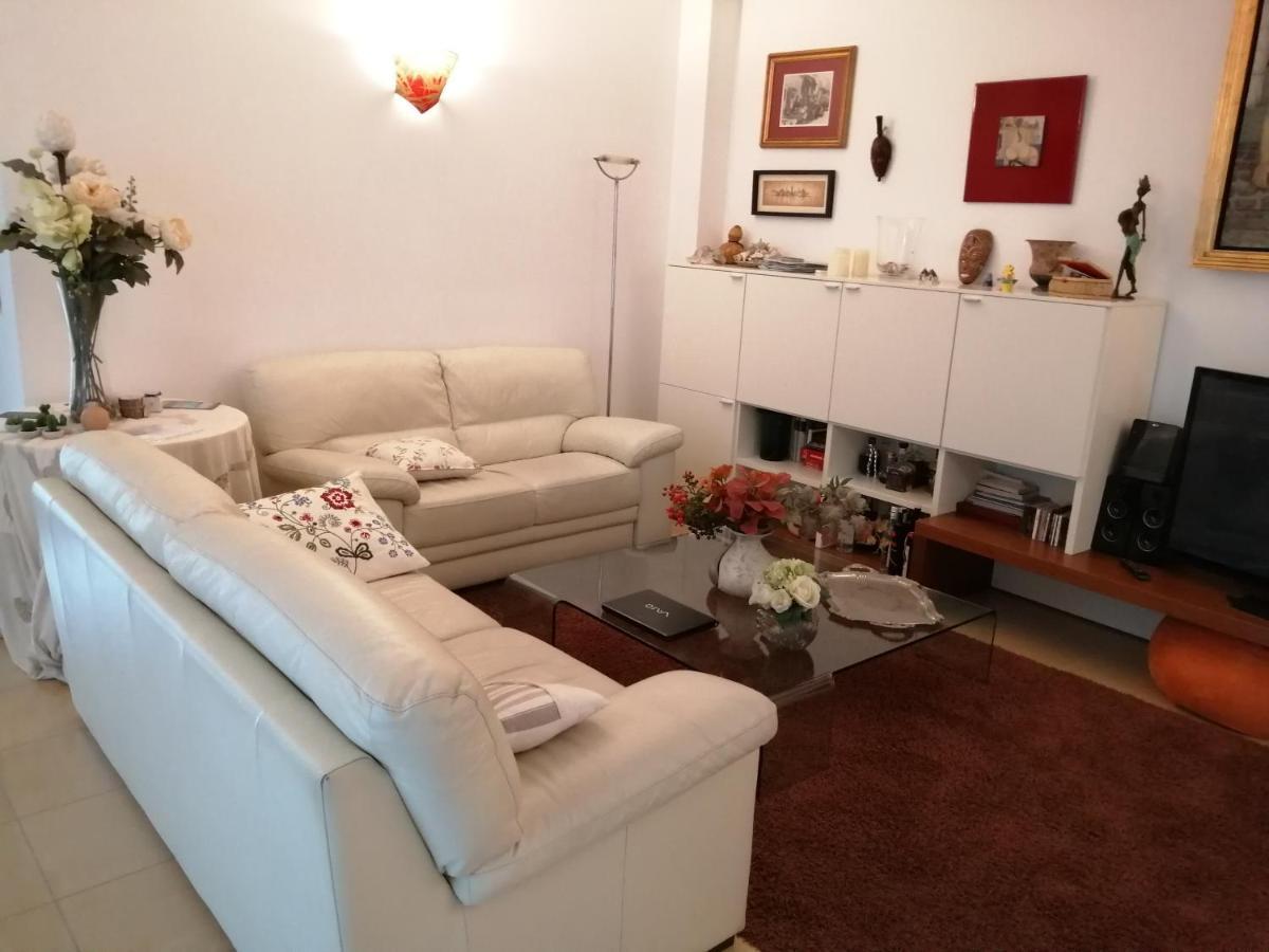Casa Lauretta - Terrazza - Garage Wifi E Bici Gratuite Villa เลชเช ภายนอก รูปภาพ