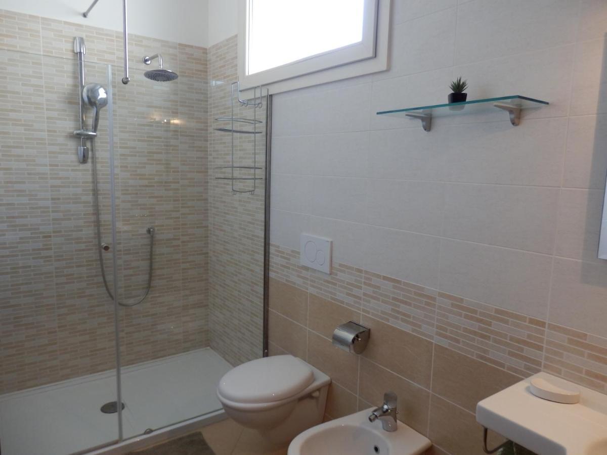Casa Lauretta - Terrazza - Garage Wifi E Bici Gratuite Villa เลชเช ภายนอก รูปภาพ