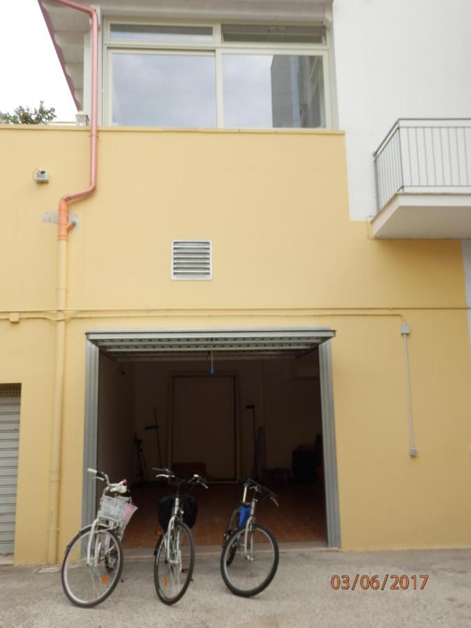 Casa Lauretta - Terrazza - Garage Wifi E Bici Gratuite Villa เลชเช ภายนอก รูปภาพ